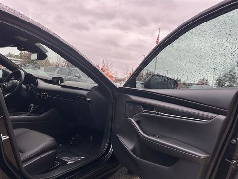 Used 2023 MAZDA MAZDA3 s image 11