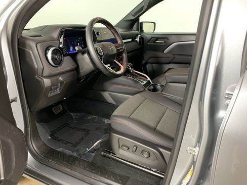 Used 2024 Chevrolet Colorado Z71 w/ Z71 Convenience Package 2 image 29