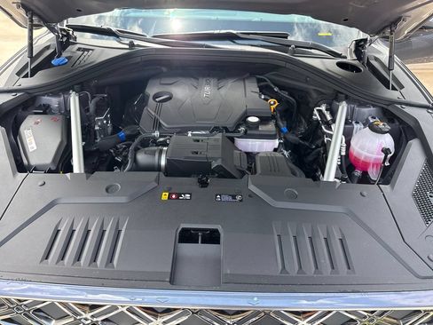 New 2026 Genesis GV70 2.5T Advanced AWD/4WD image 22