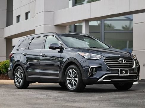 Used 2019 Hyundai Santa Fe XL SE w/ SE Premium Package 02 FWD image 1