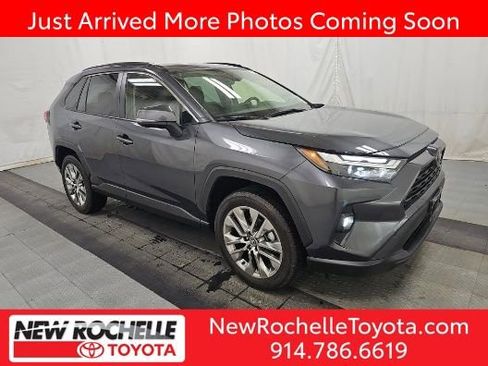 Used 2024 Toyota RAV4 XLE Premium image 1