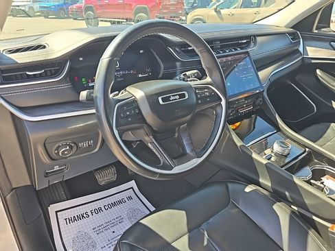 Used 2021 Jeep Grand Cherokee L Limited AWD/4WD image 15