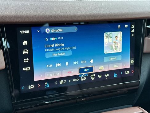 New 2026 Lincoln Navigator L Reserve AWD/4WD image 18