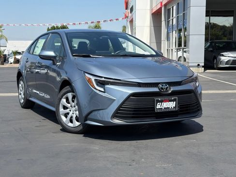 New 2026 Toyota Corolla LE FWD image 2