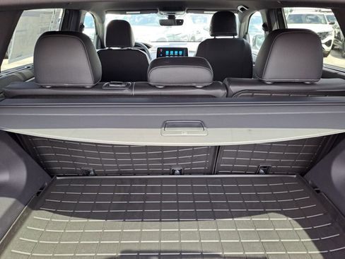 New 2026 Volkswagen Atlas Cross Sport SE image 28