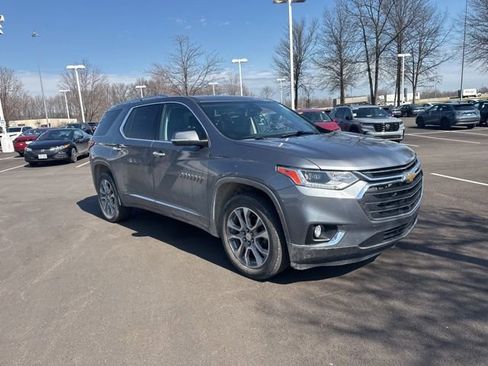 Used 2021 Chevrolet Traverse Premier image 6