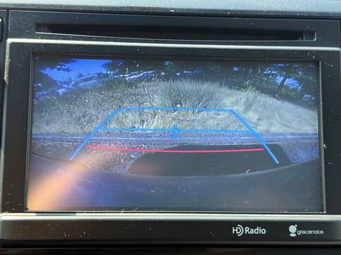 Used 2015 Toyota Tacoma 4x4 Double Cab w/ SR5 Package image 30