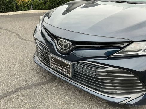 Used 2018 Toyota Camry LE FWD image 4