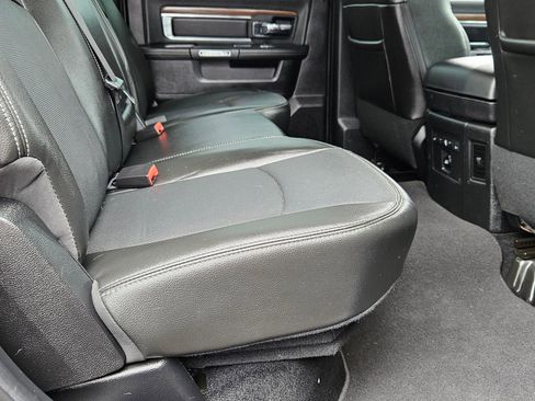 Used 2014 RAM 2500 Laramie w/ Convenience Group AWD/4WD image 28