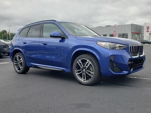 Used 2026 BMW X1 xDrive28i AWD/4WD image 3