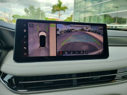 Certified 2026 INFINITI QX60 Luxe w/ Family Package FWD image 21