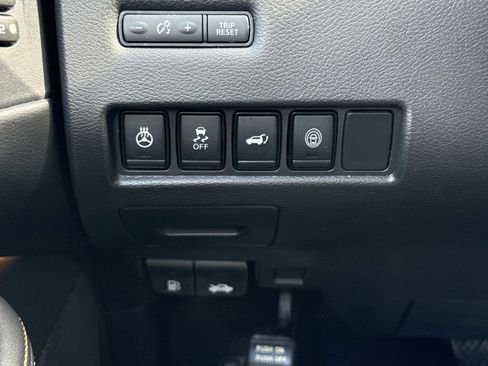 Used 2023 Nissan Murano Platinum w/ Cargo Package image 19