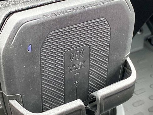 Used 2025 RAM ProMaster 3500 w/ Quick Order Package 22H SLT+ FWD image 31