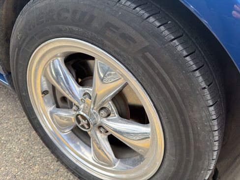 Used 2006 Ford Mustang GT Premium image 2