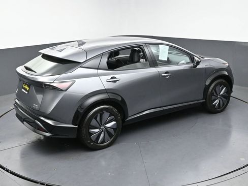Used 2023 Nissan Ariya AWD image 43