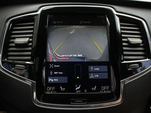 Used 2018 Volvo XC90 T6 Momentum w/ Convenience Package AWD/4WD image 36