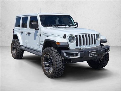 Used 2018 Jeep Wrangler Unlimited Sahara w/ LED Lighting Group AWD/4WD image 3