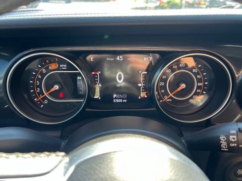Used 2021 Jeep Wrangler Unlimited Sahara AWD/4WD image 14