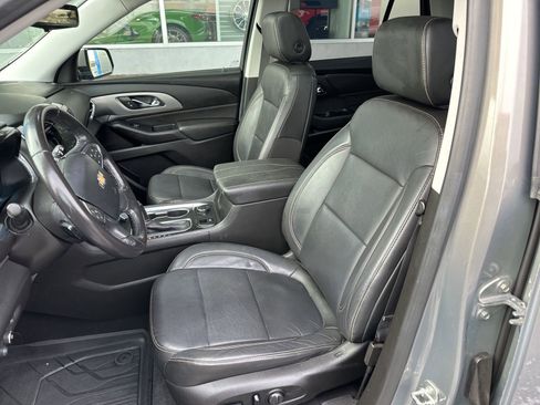 Used 2019 Chevrolet Traverse LT w/ LT Premium Package image 22
