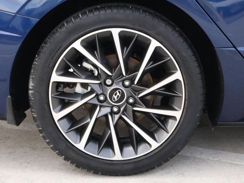 Used 2022 Hyundai Sonata Limited image 9