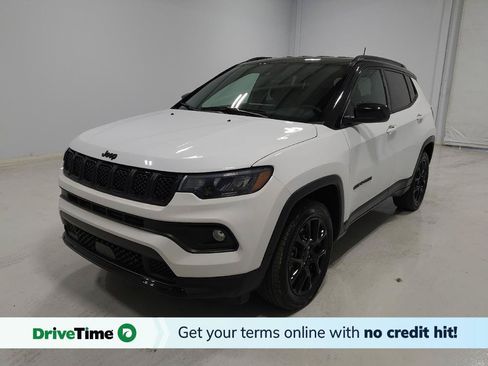 Used 2023 Jeep Compass Latitude w/ Convenience Group AWD/4WD image 1