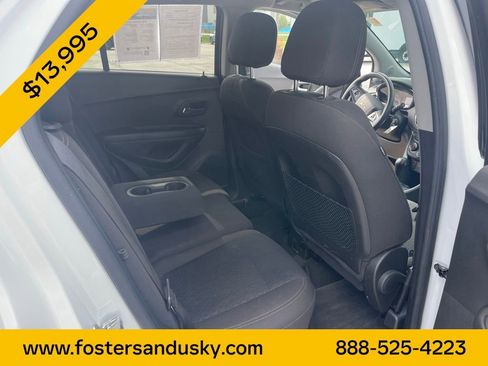 Used 2020 Chevrolet Trax LS w/ Tint and Cruise Package FWD image 17