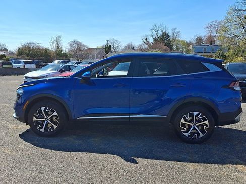 Used 2023 Kia Sportage EX AWD/4WD image 4