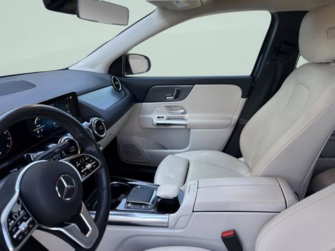 Used 2021 Mercedes-Benz GLA 250 GLA 250 image 17