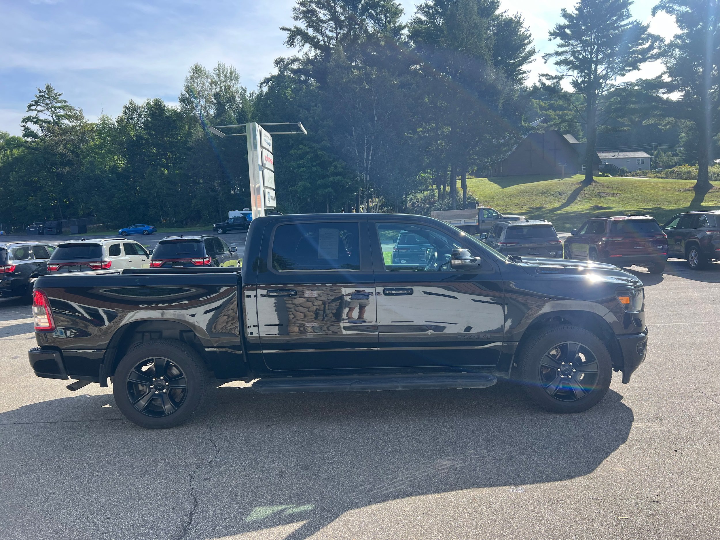 Used 2024 RAM 1500 Big Horn AWD/4WD image 4