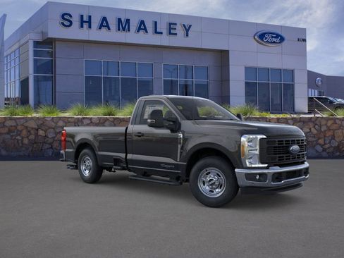 New 2026 Ford F350 XL w/ XL Chrome Package image 7