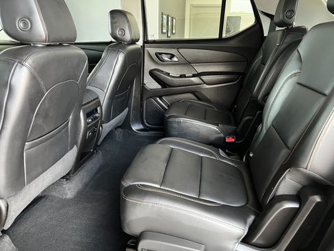 Used 2018 Chevrolet Traverse LT FWD image 22