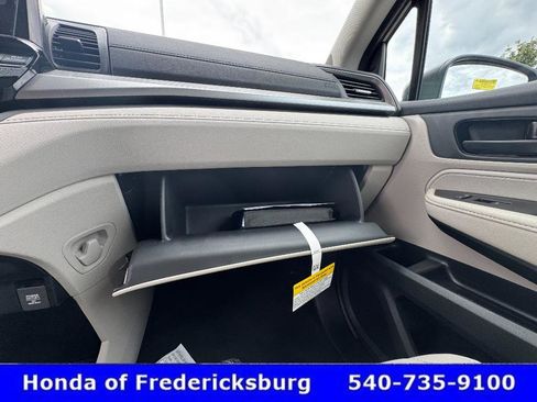 Certified 2026 Honda Odyssey EX-L image 29