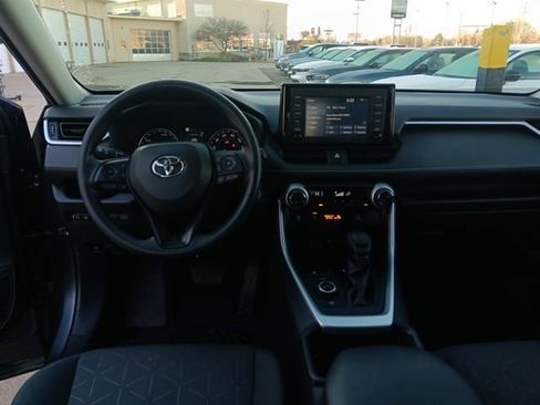 Used 2019 Toyota RAV4 XLE image 28