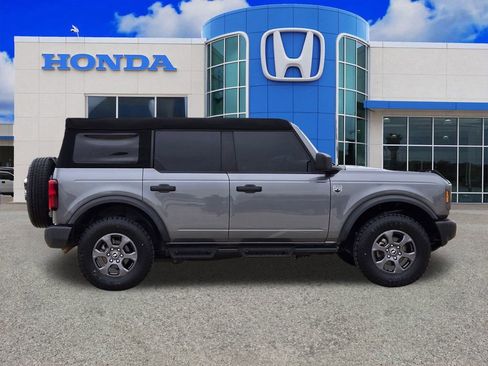 Used 2023 Ford Bronco Big Bend image 2