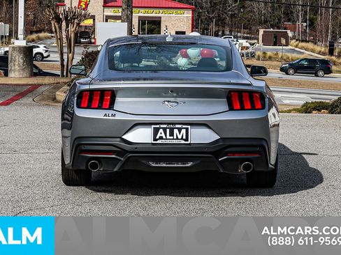 Used 2025 Ford Mustang Premium image 11