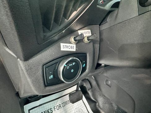 Used 2015 Ford Transit Connect XL image 15