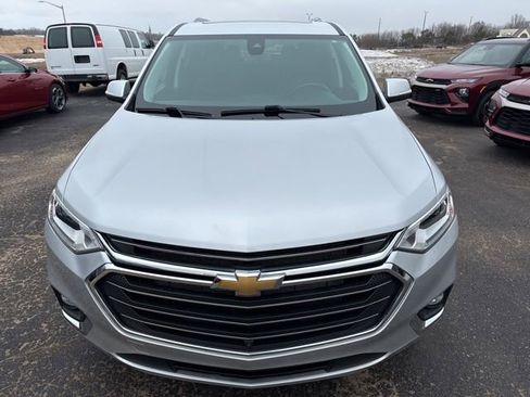 Used 2021 Chevrolet Traverse Premier AWD/4WD image 2