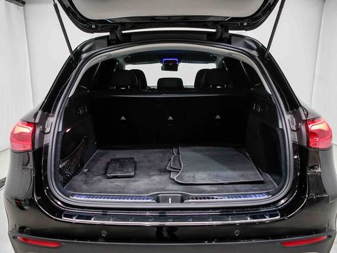 Used 2024 Mercedes-Benz GLC 300 4MATIC image 26