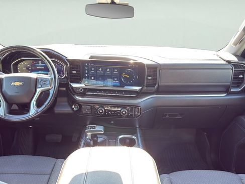 Used 2023 Chevrolet Silverado 1500 LT AWD/4WD image 13