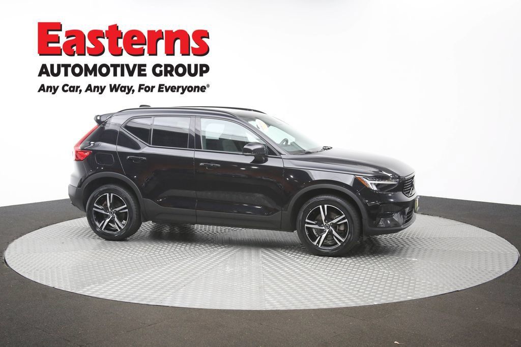 Used 2024 Volvo XC40 B5 Core AWD/4WD image 49