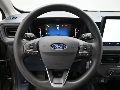 New 2025 Ford Maverick XL image 9