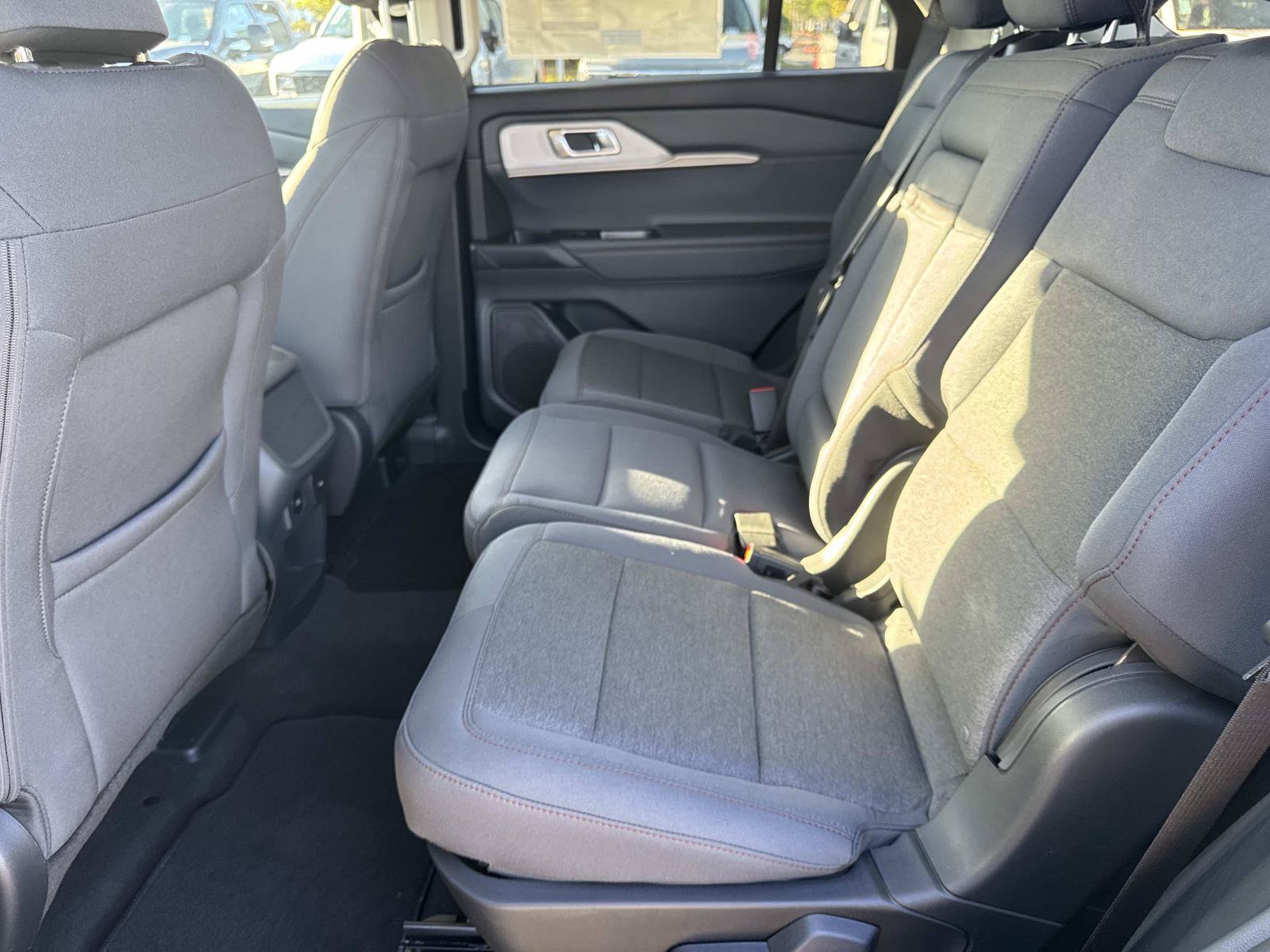 New 2026 Ford Explorer Active RWD image 13