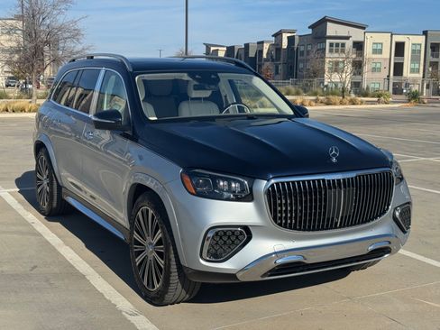 Used 2024 Mercedes-Benz Maybach GLS 600 4MATIC image 2