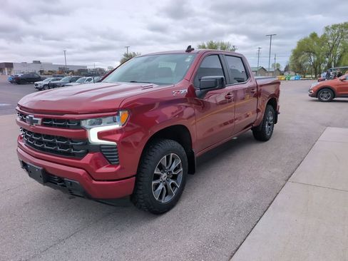 Used 2023 Chevrolet Silverado 1500 RST AWD/4WD image 4