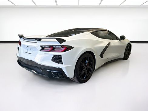 Used 2021 Chevrolet Corvette Stingray Preferred Cpe w/ Z51 Performance Package RWD image 4