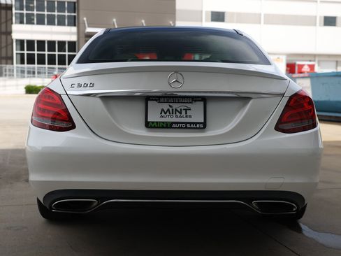 Used 2015 Mercedes-Benz C 300 Sedan image 10