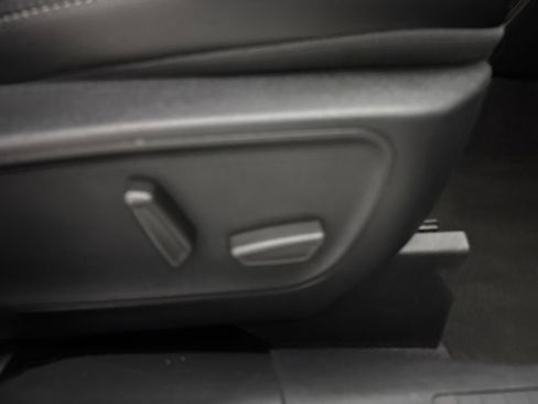 Used 2024 Ford Escape Platinum AWD/4WD image 48