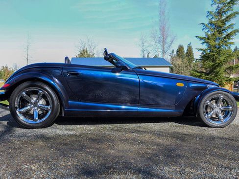 Used 2001 Chrysler Prowler image 9