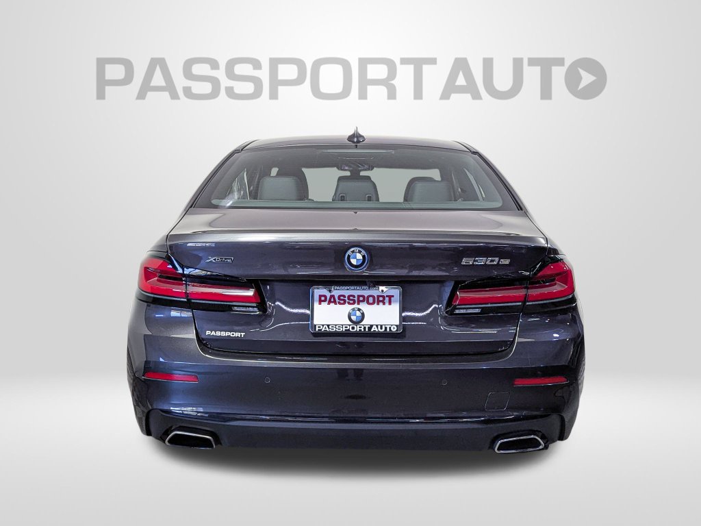 Certified 2023 BMW 530e xDrive w/ Premium Package AWD/4WD image 5