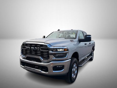 Used 2026 RAM 2500 Big Horn AWD/4WD image 2